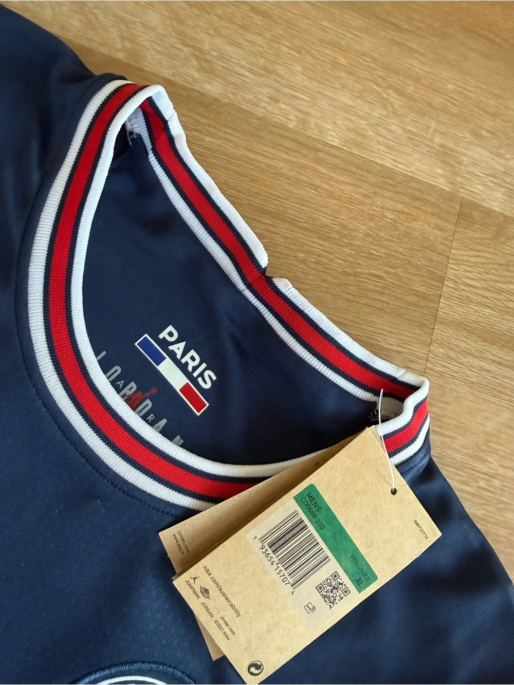 Jordan Navy PSG Men's Soccer Jersey with Leo Messi signature valuable